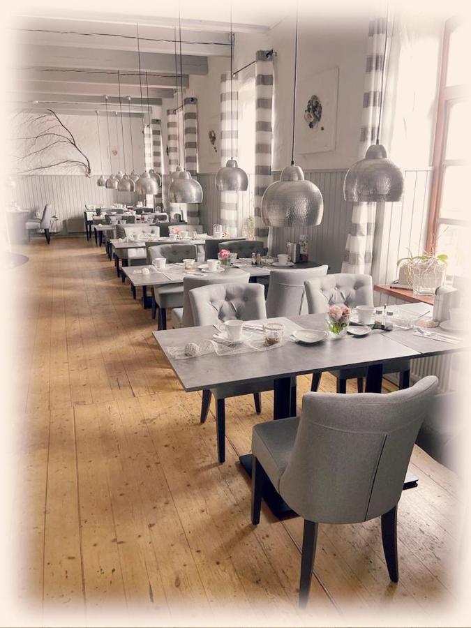 Hotel Packhaus Hooksiel Bagian luar foto