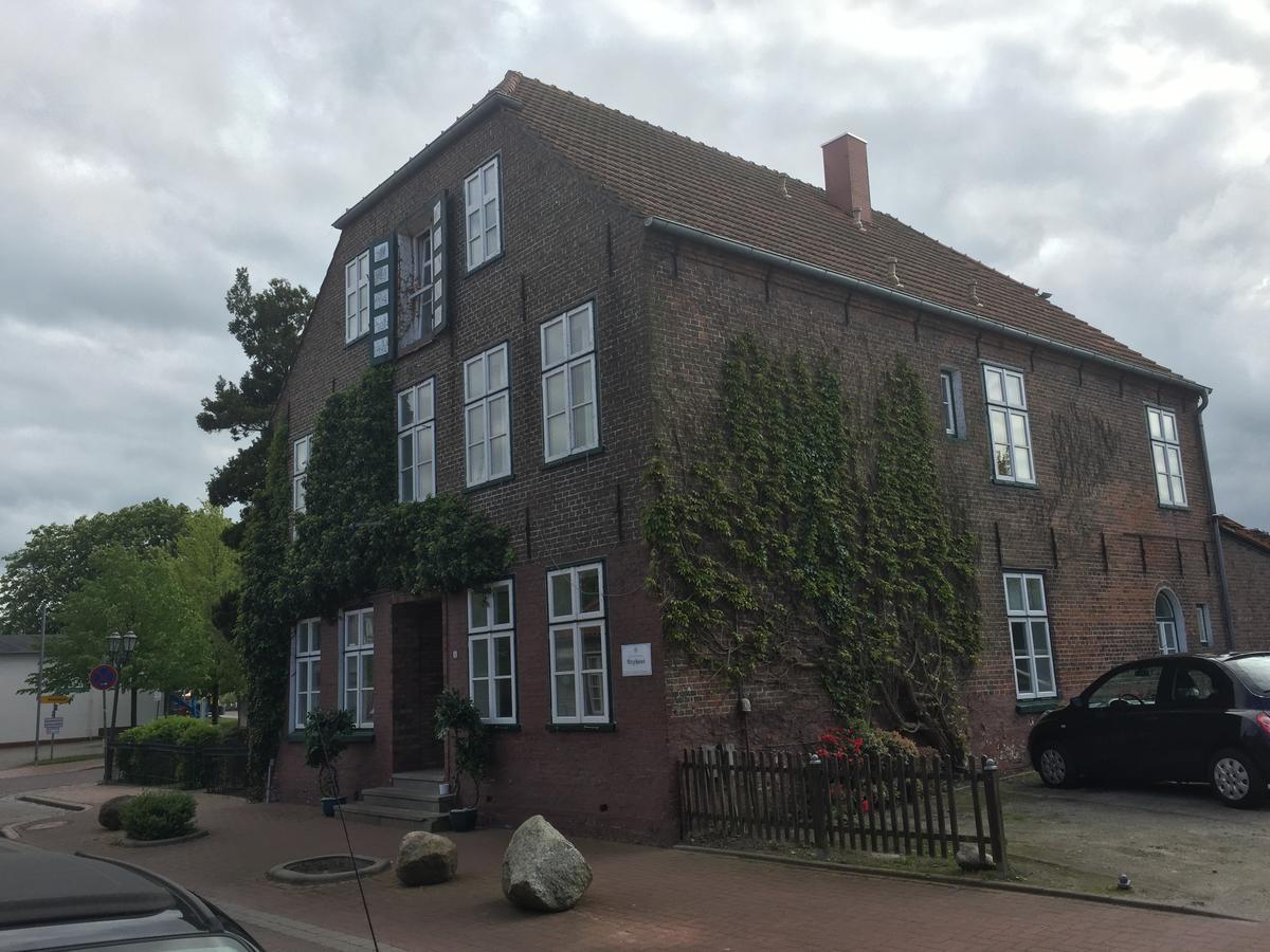 Hotel Packhaus Hooksiel Bagian luar foto