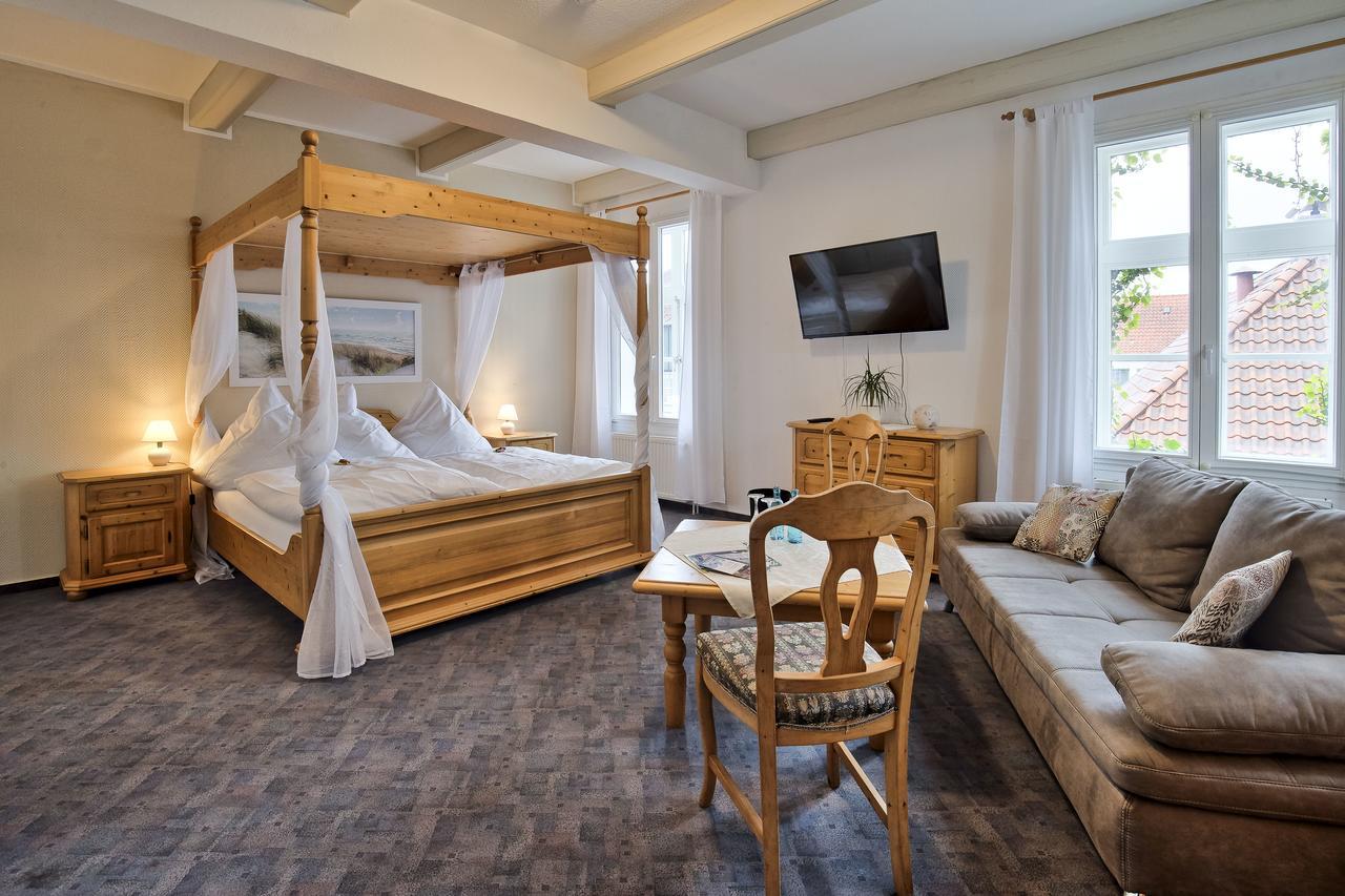 Hotel Packhaus Hooksiel Bagian luar foto