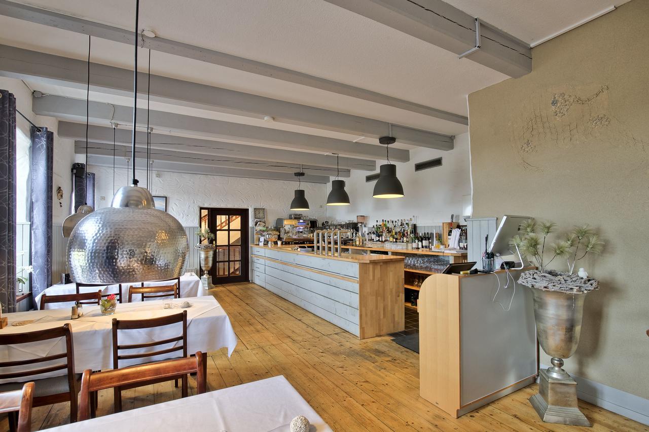 Hotel Packhaus Hooksiel Bagian luar foto