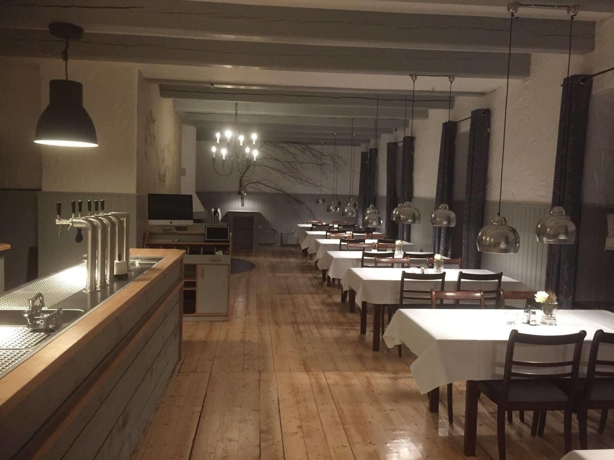 Hotel Packhaus Hooksiel Bagian luar foto